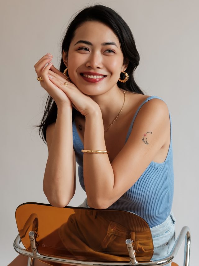 Un sorriso e match di ag925 dorato 18k sono la combo perfetta per affrontare questa caldissima estate.
Ma quanta luce danno i piccoli capolavori artigianali ✨? La galvanica a spessore li rende davvero ultra luminosi. Fateci sapere se avete utilizzato il codice POP50 *
50% off
Cc @mazzonemelania
#argentoblu #ag925